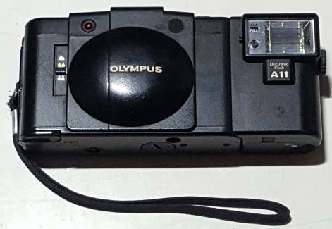 olympus_xa-2_filmes_fenykepezogep1.jpg